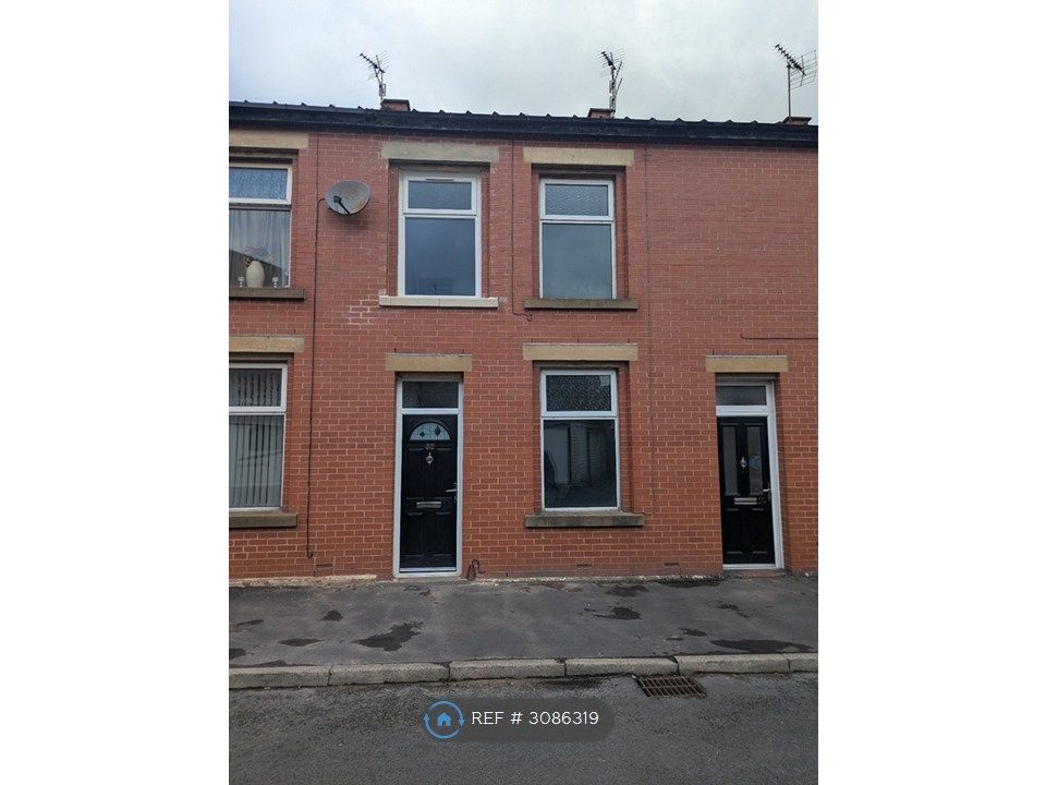 Property photo 1 of 11