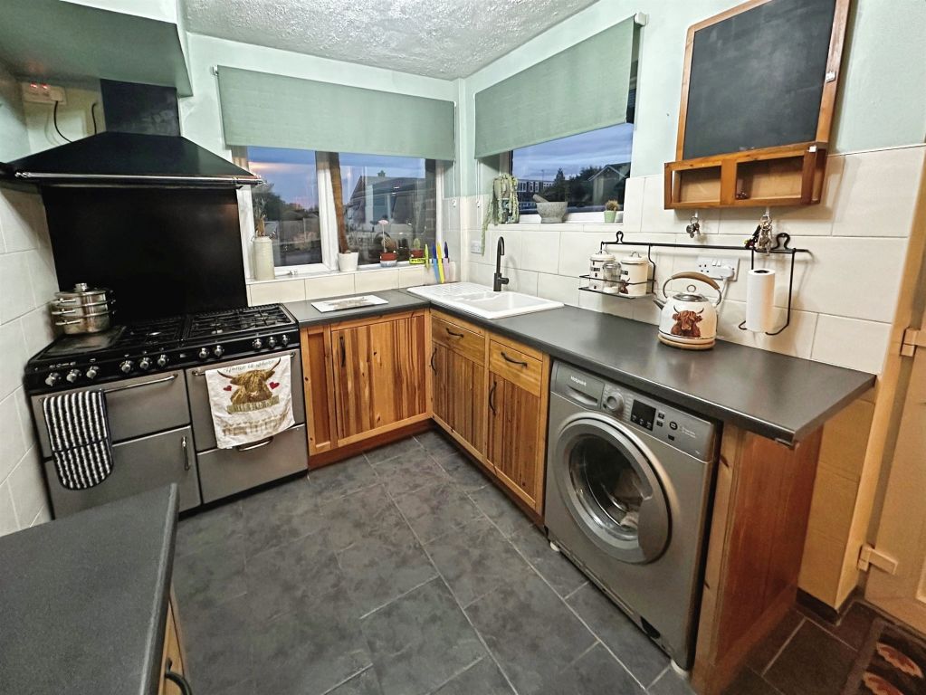 Property photo 2 of 18
