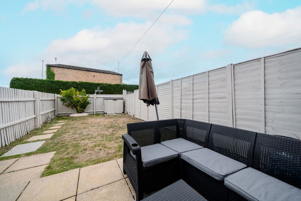Property photo 3 of 19