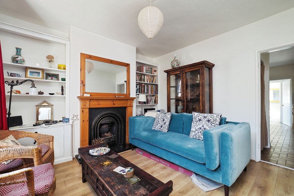 Property photo 3 of 23 Pbox-Img.Jpg