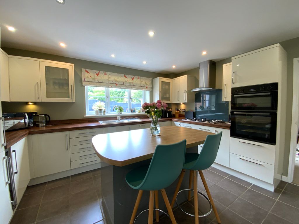 Property photo 2 of 21 Img_1252
