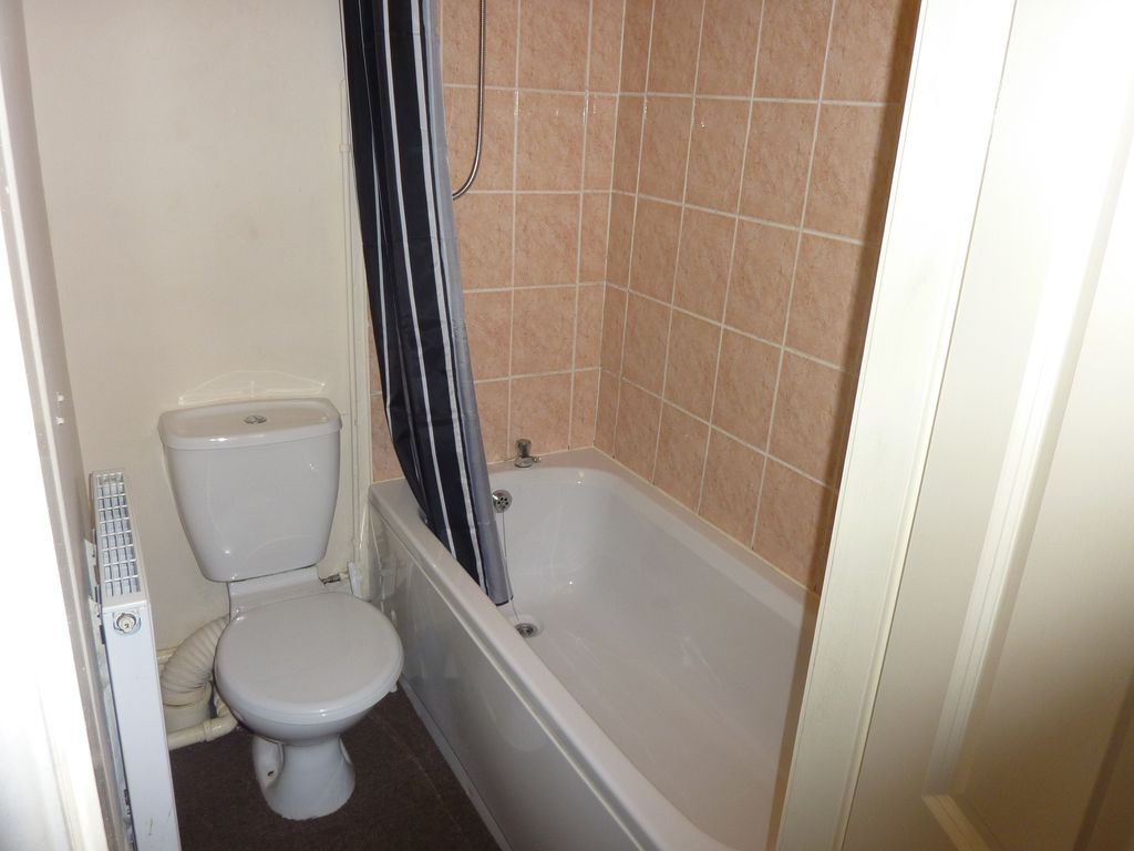 Property photo 3 of 4