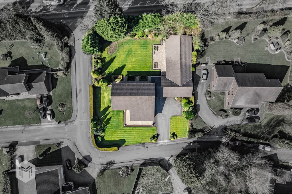 Property photo 2 of 41 Picture No. 04