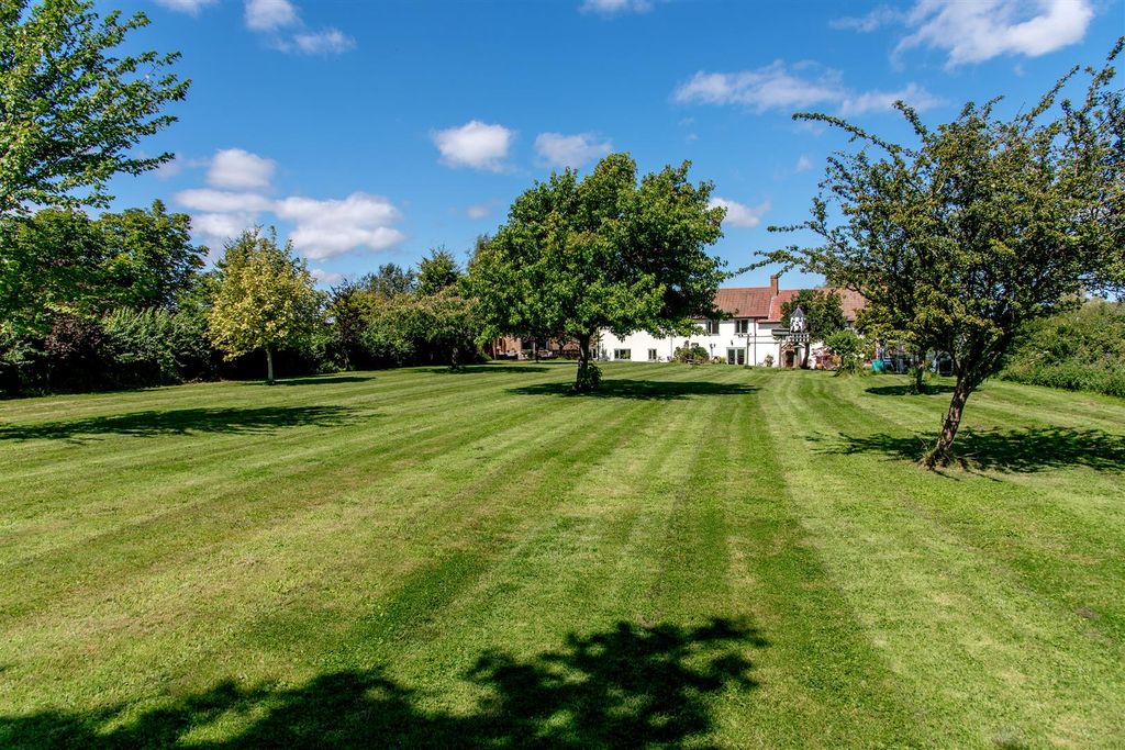 Property photo 2 of 34 Image05.Jpg