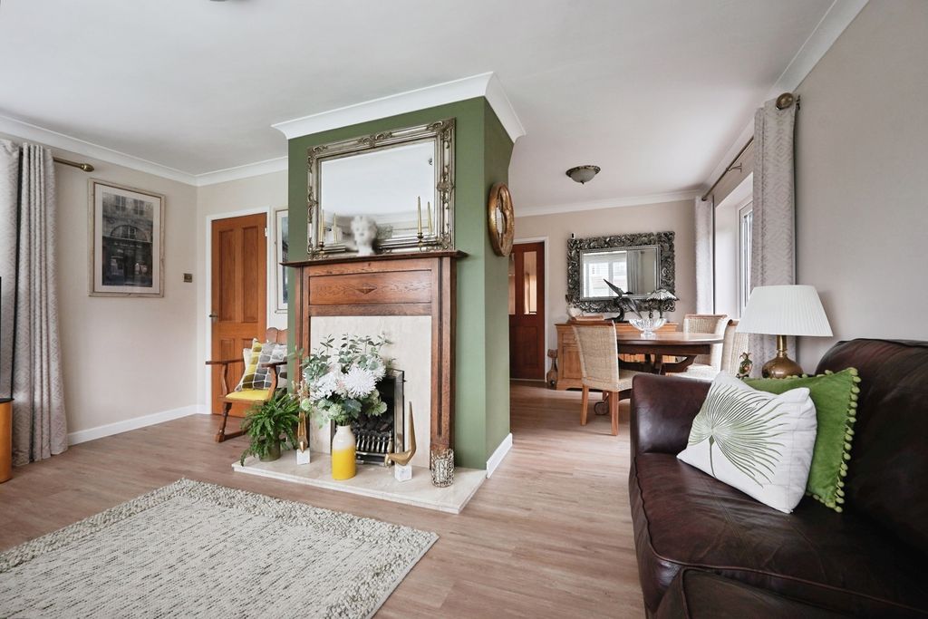 Property photo 2 of 25 Photo