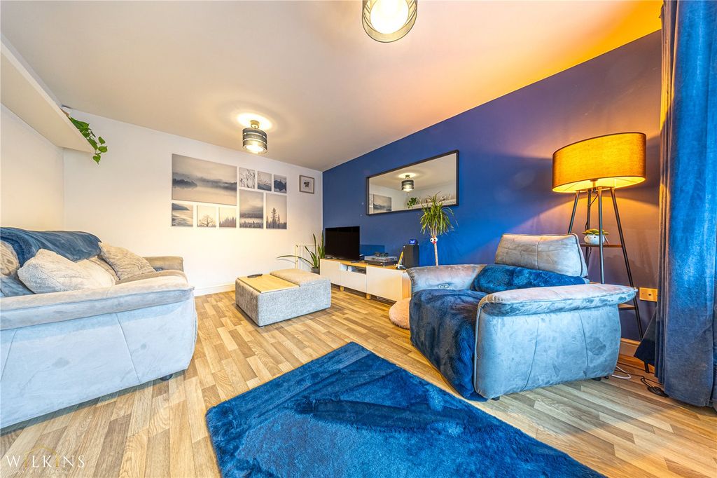 Property photo 2 of 29 Picture No. 01