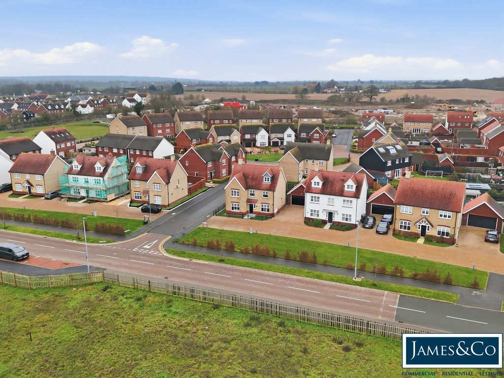 Property photo 2 of 20 11Adamsc