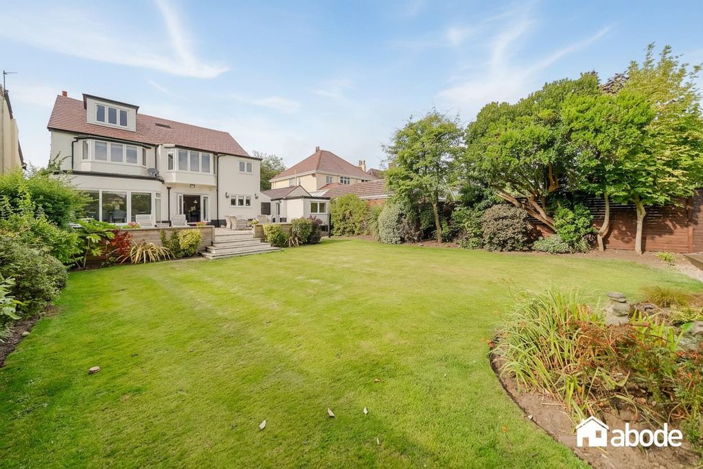 Property photo 2 of 46 Brocklebank Road-69.Jpg