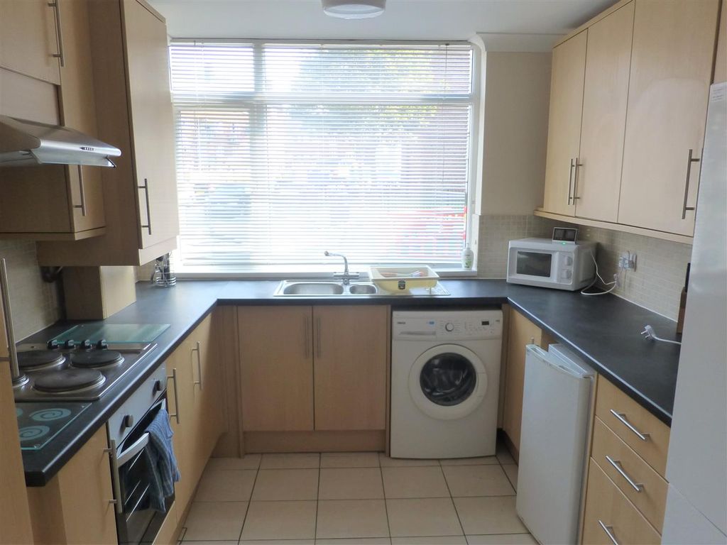 Property photo 3 of 20 5.Jpg