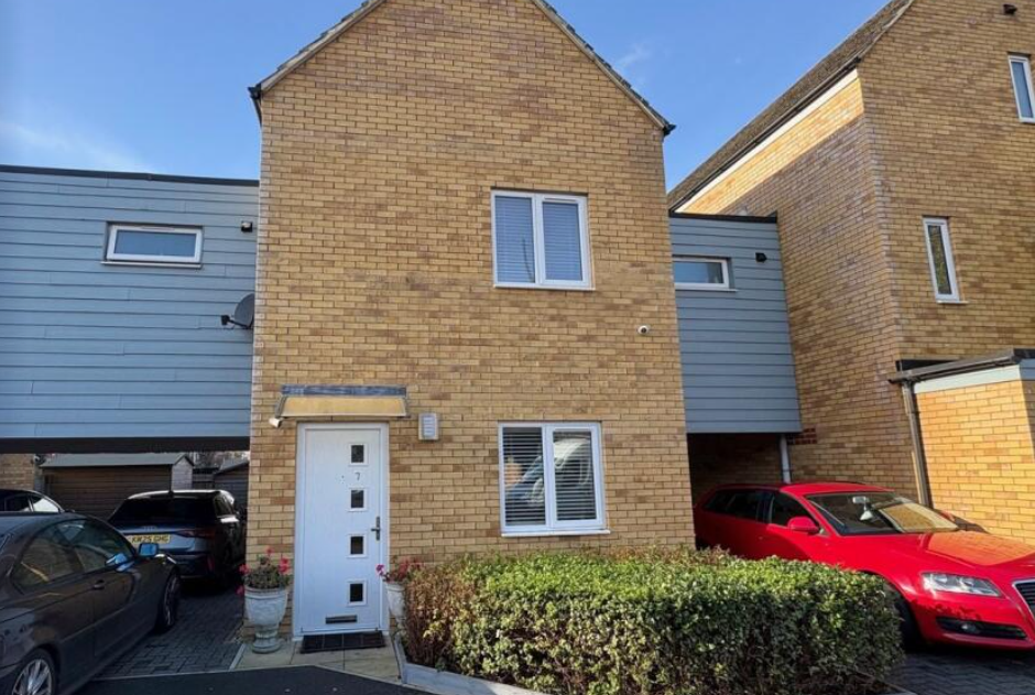 Property photo 1 of 23