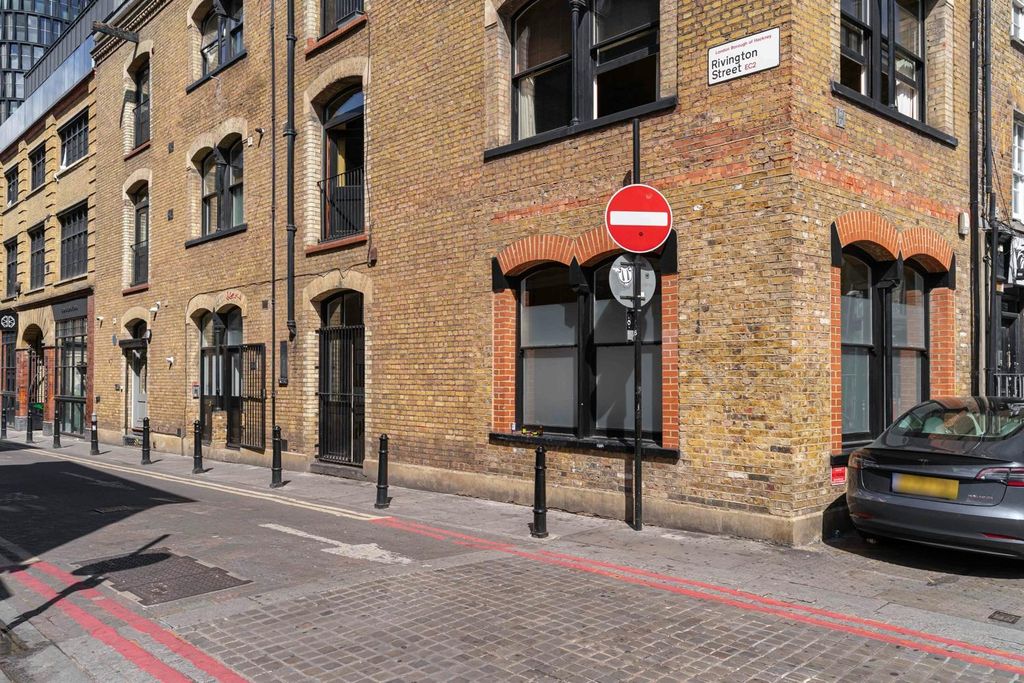 Property photo 1 of 11 63-Rivington-Street-Ec2A-Shoreditch-Office-Retail-Studio-For-Sale-External4-Dominion.London.Jpg
