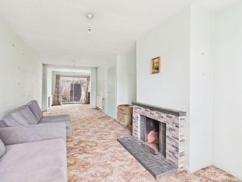 Property photo 3 of 14 Cam04922G0-Pr0078-Still014