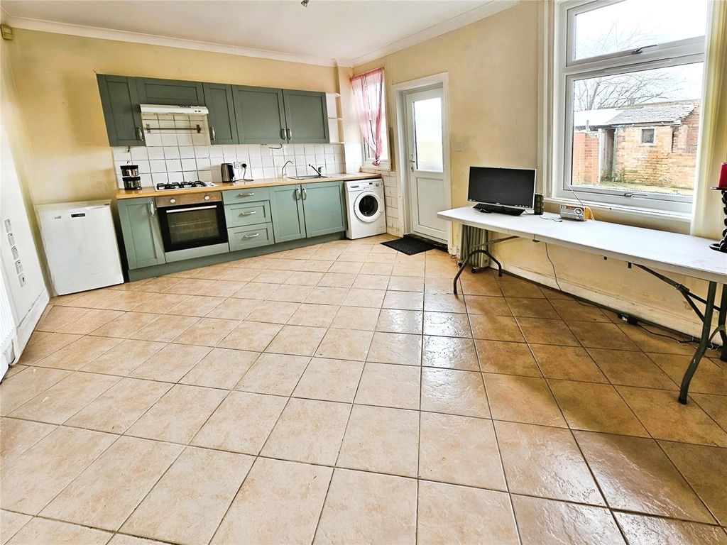 Property photo 2 of 14 Picture No. 14