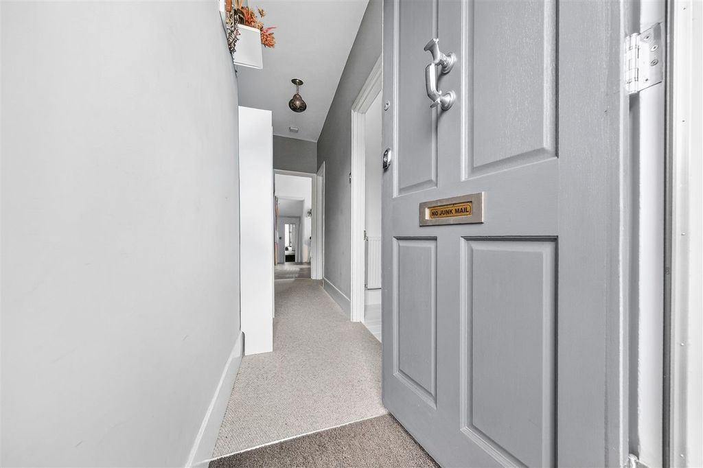 Property photo 2 of 17 22.Jpg