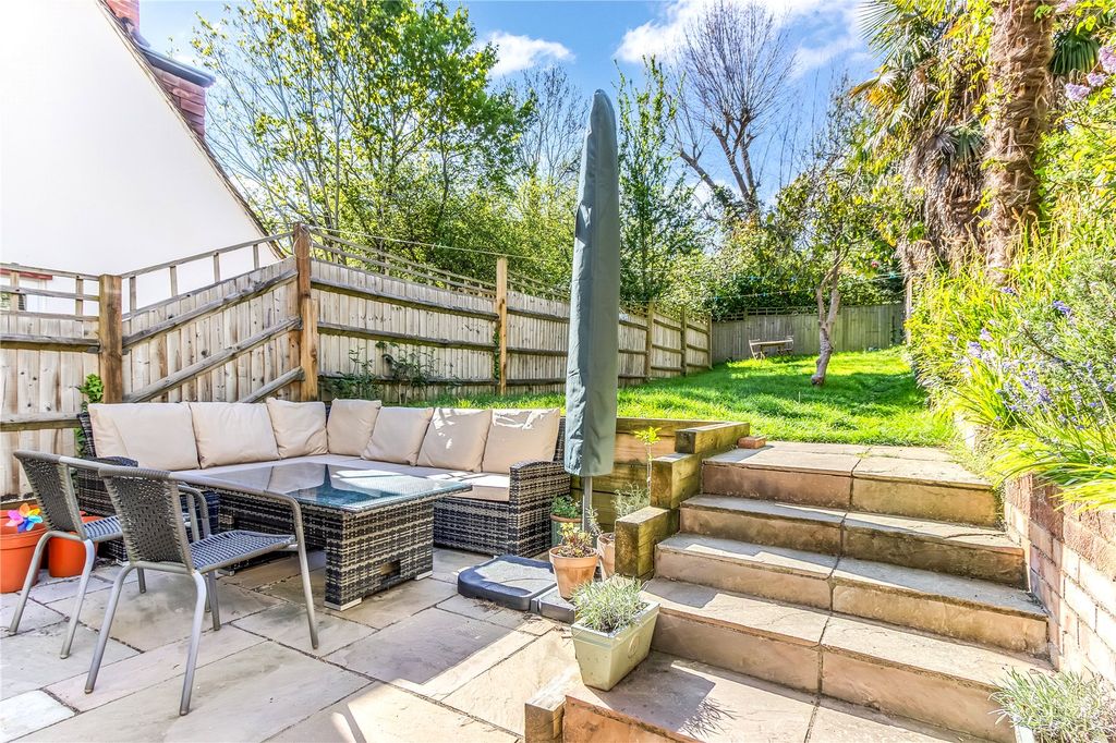 Property photo 2 of 19 Picture No. 18