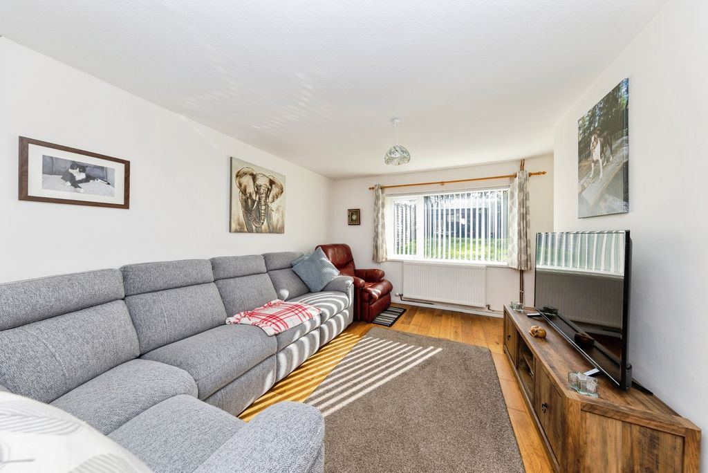 Property photo 2 of 16 Pbox-Img.Jpg