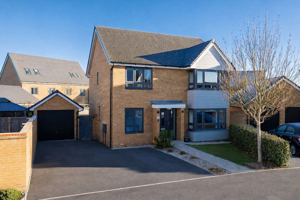 Property photo 1 of 23