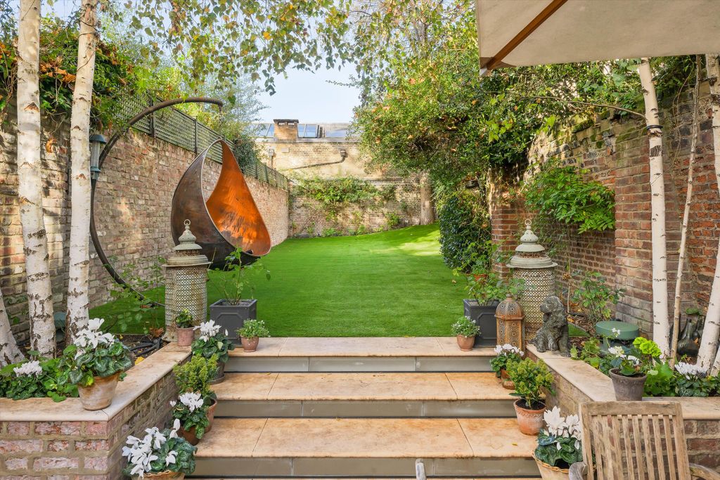 Property photo 3 of 17 Image