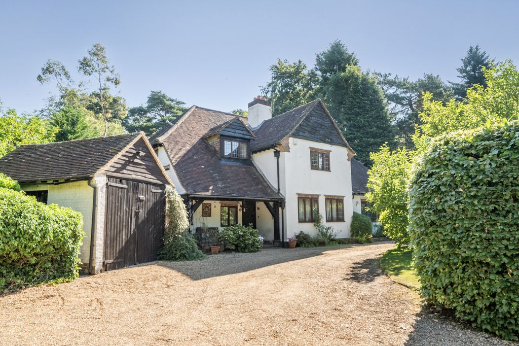 Property photo 2 of 17