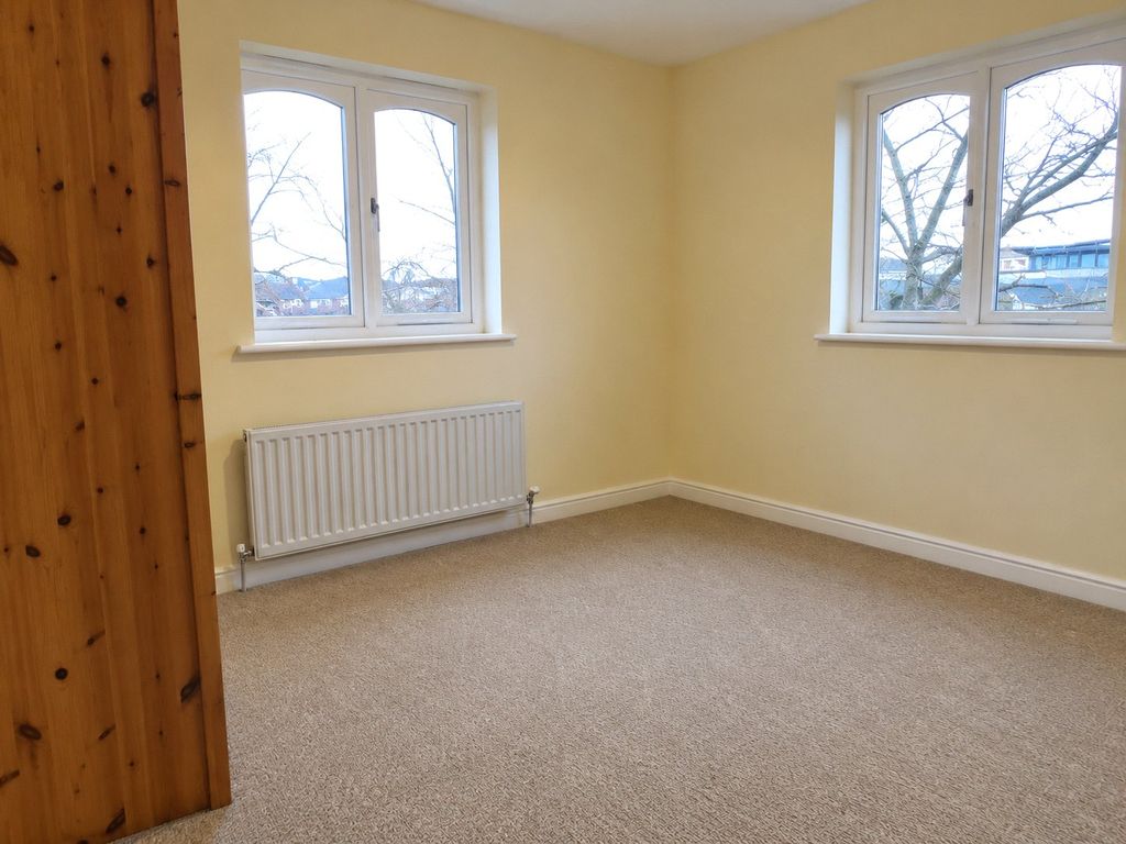 Property photo 2 of 5 Picture No. 12