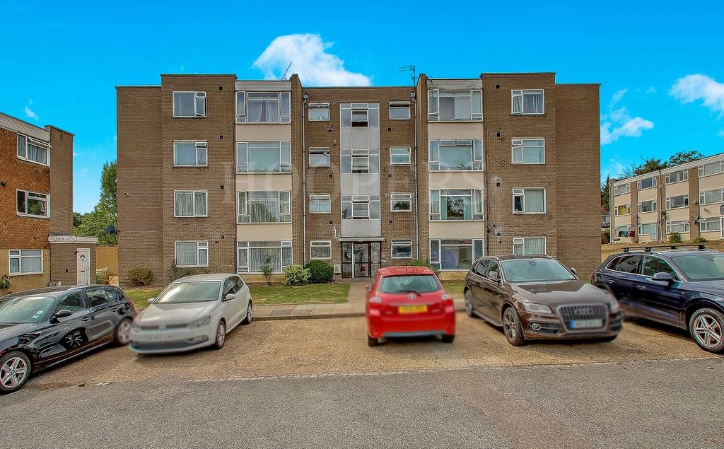 Property photo 1 of 11