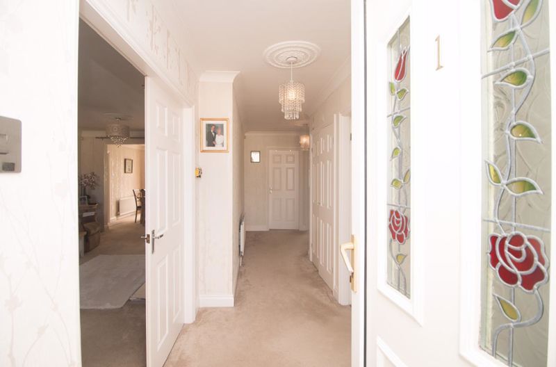 Property photo 2 of 25 1 Eleanora Gardens