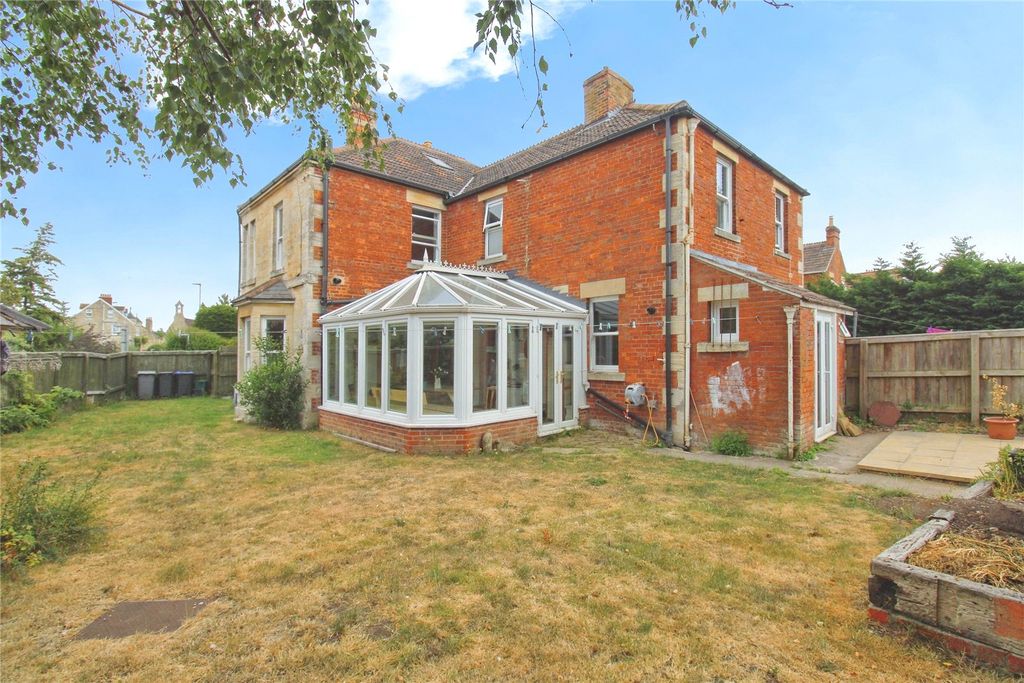 Property photo 2 of 26 Picture No. 07