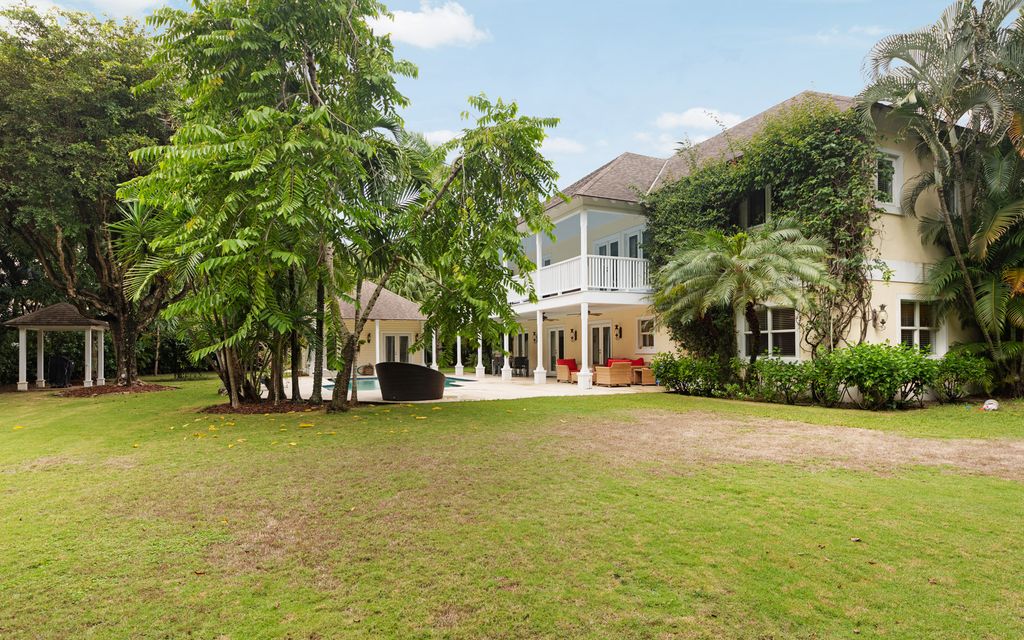 Property photo 3 of 9