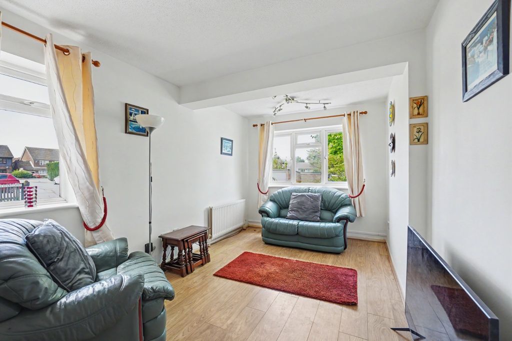 Property photo 2 of 12 5003557
