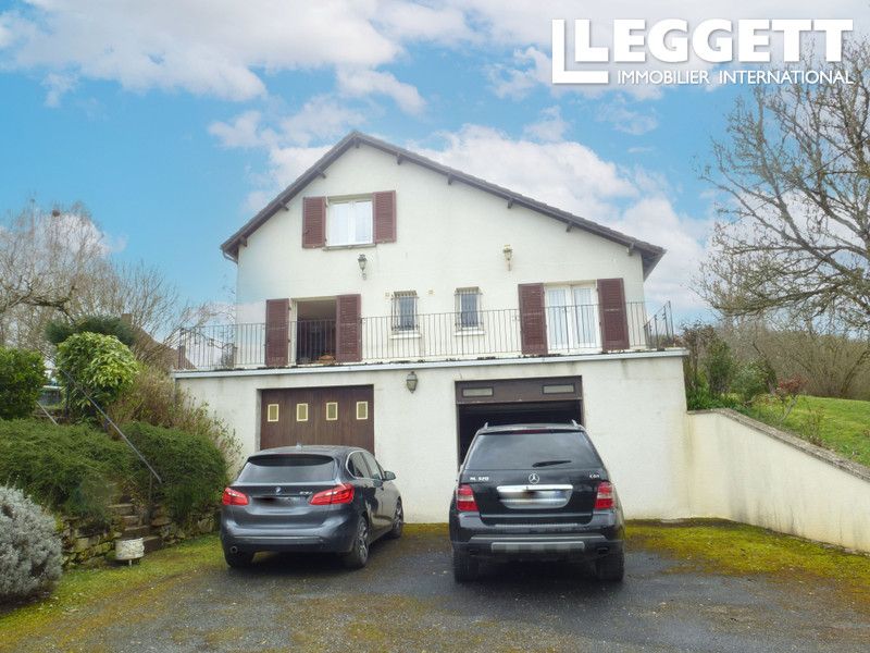 Property photo 2 of 10