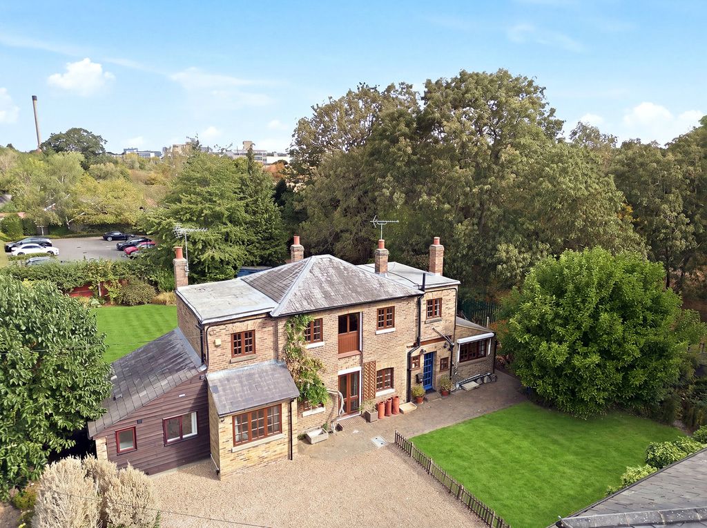 Property photo 1 of 29 Picture No. 31
