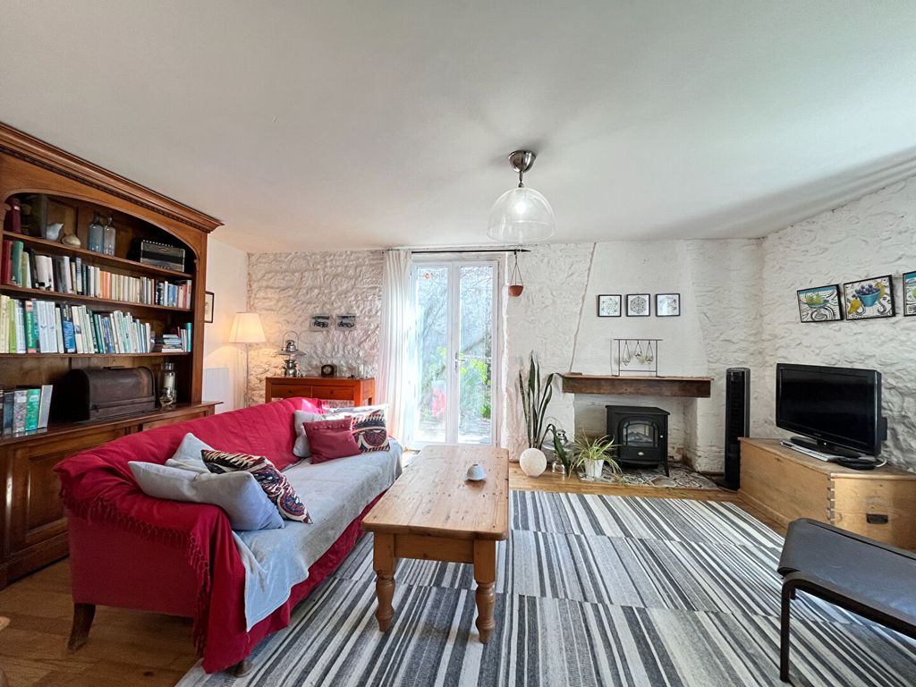 Property photo 1 of 24