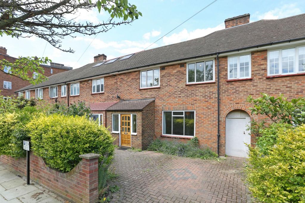 Property photo 1 of 11 Exterior.Jpeg