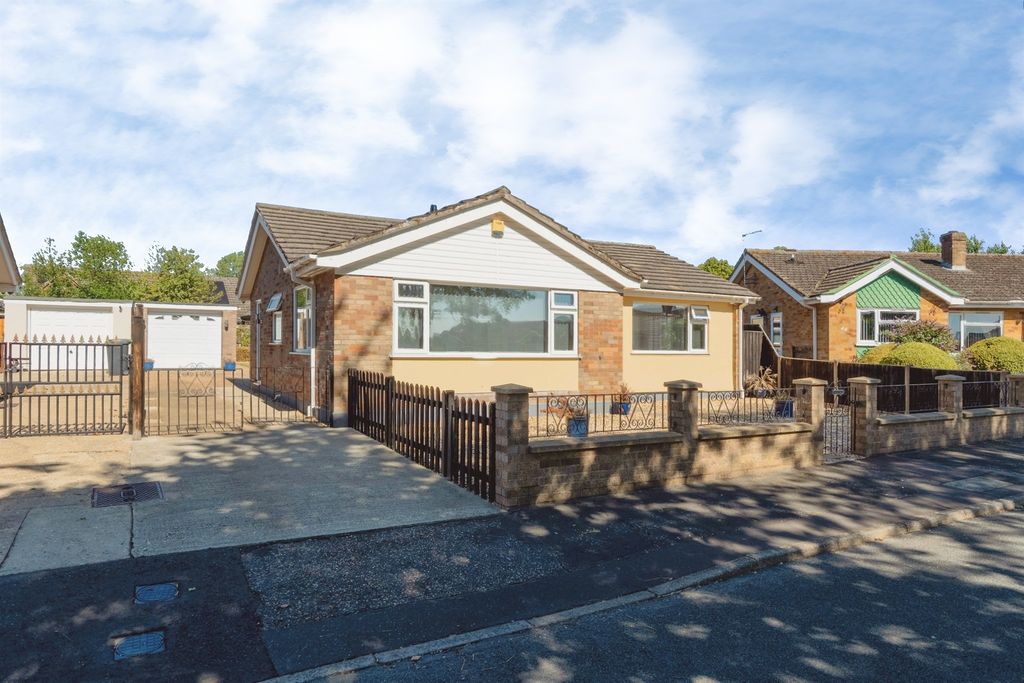 Property photo 1 of 16