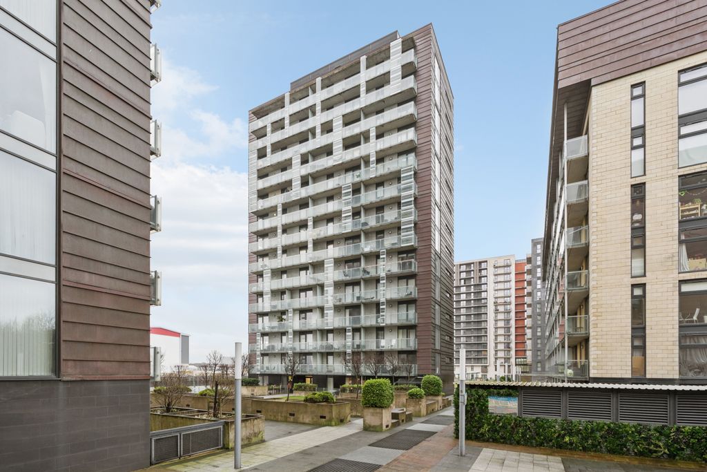 Property photo 1 of 20 1