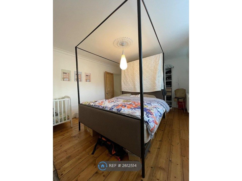 Property photo 3 of 8 1st Bedroom