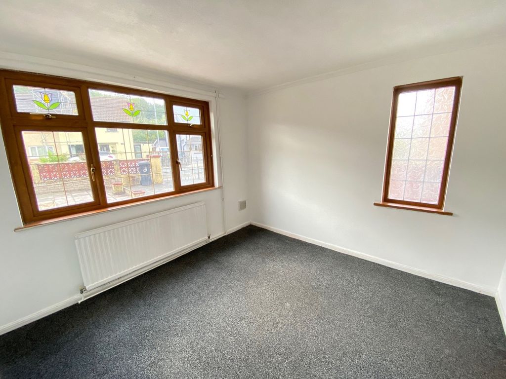 Property photo 2 of 19 Not Specified