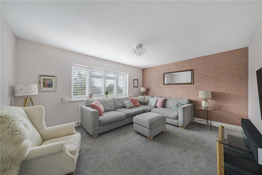 Property photo 3 of 19 Picture No. 14