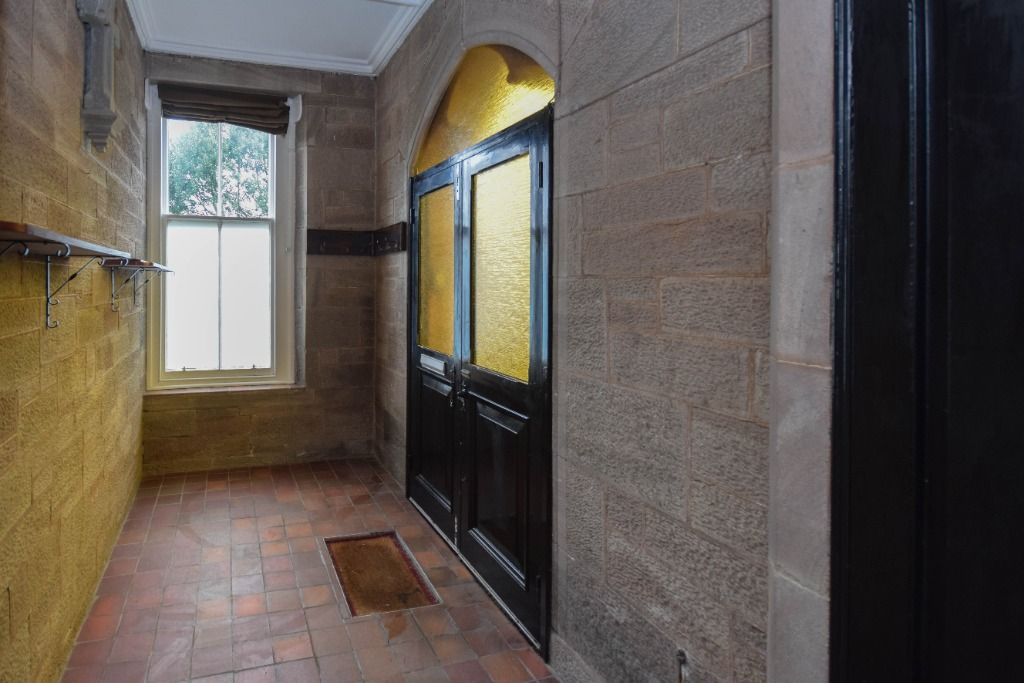 Property photo 3 of 36 Photo 3