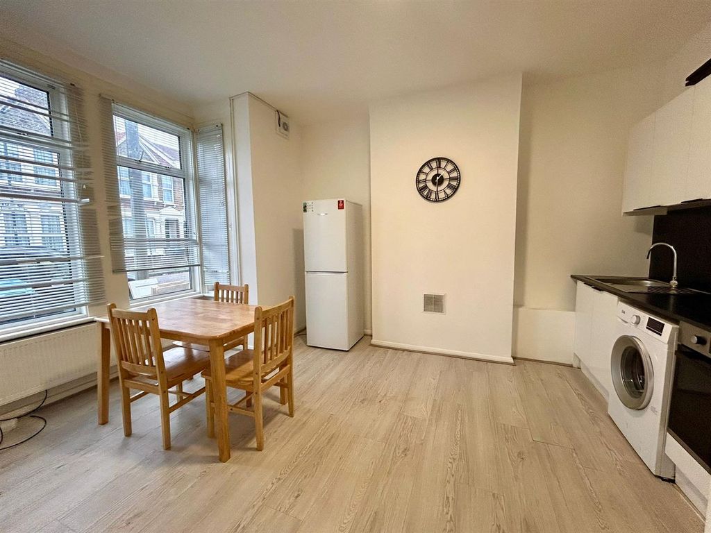 Property photo 3 of 9 Whatsapp Image 2025-11-20 At 15.33.21.Jpeg