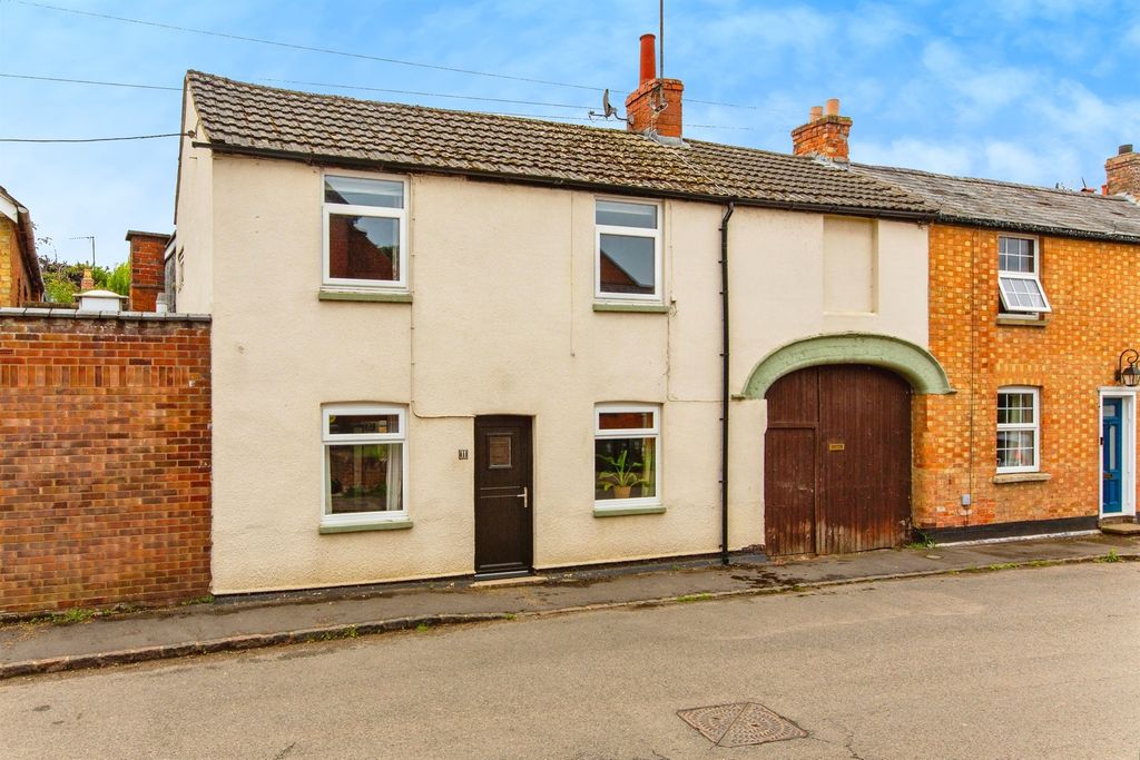 Property photo 1 of 17