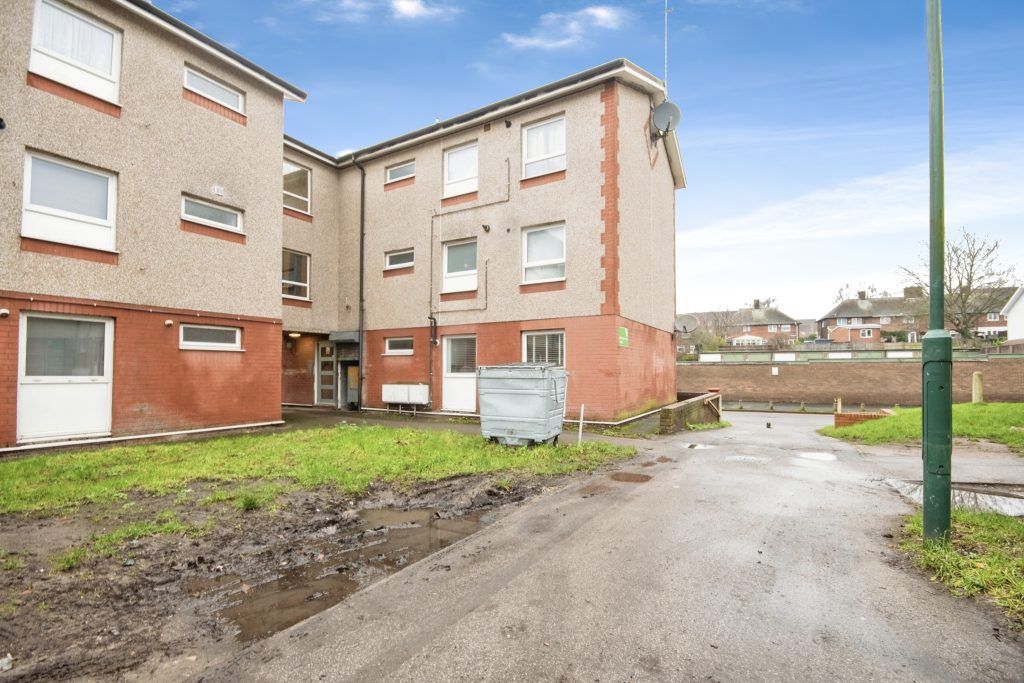 Property photo 2 of 18