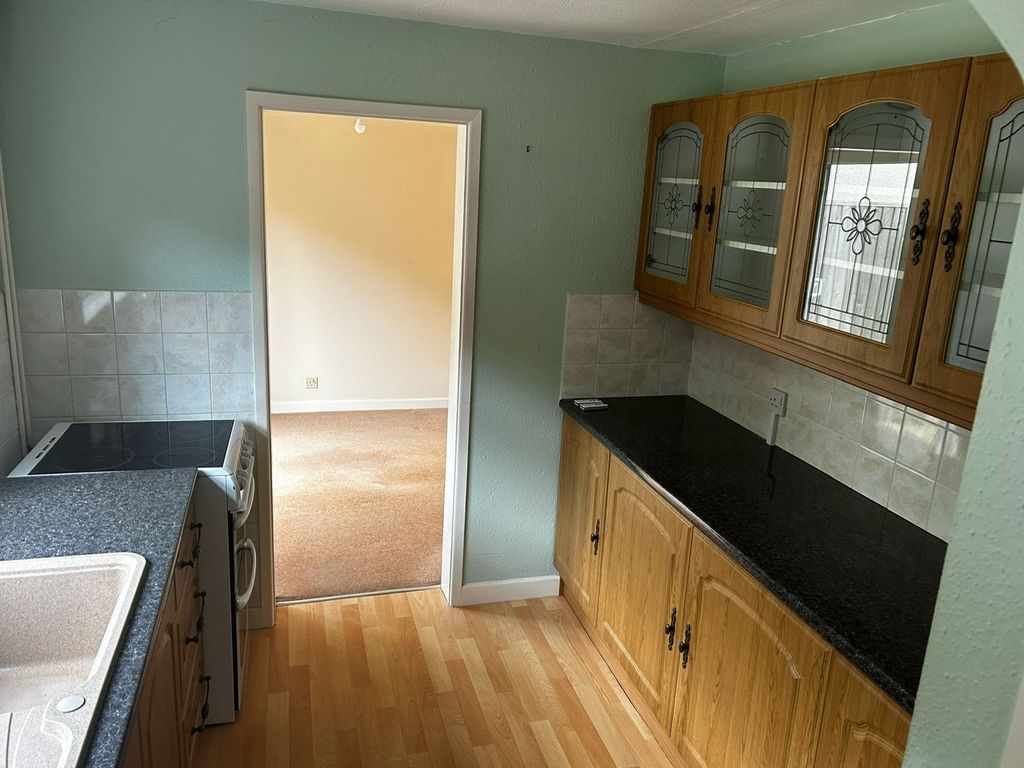 Property photo 3 of 8 Image