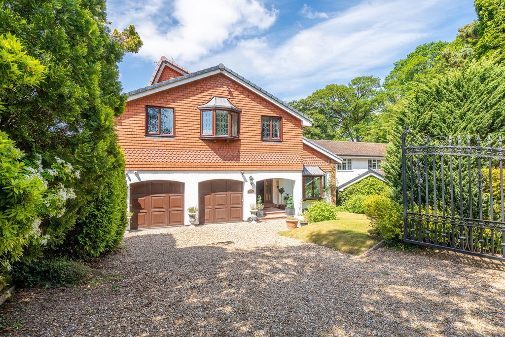Property photo 1 of 45