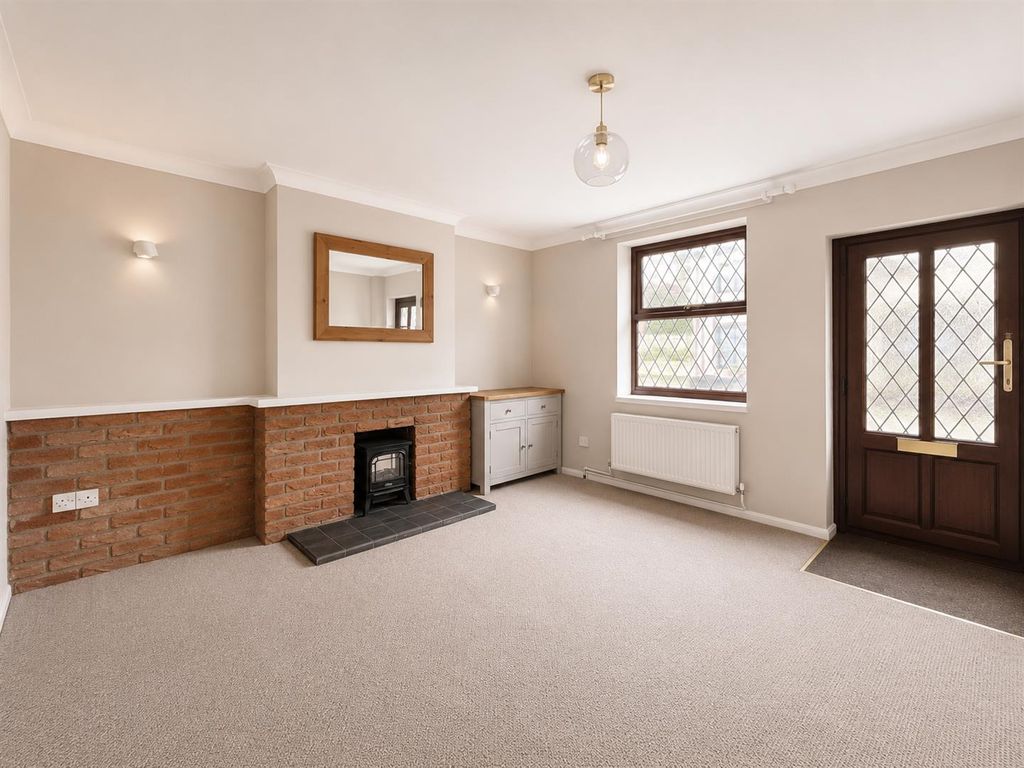Property photo 3 of 9 4i3J]43Oj.Png