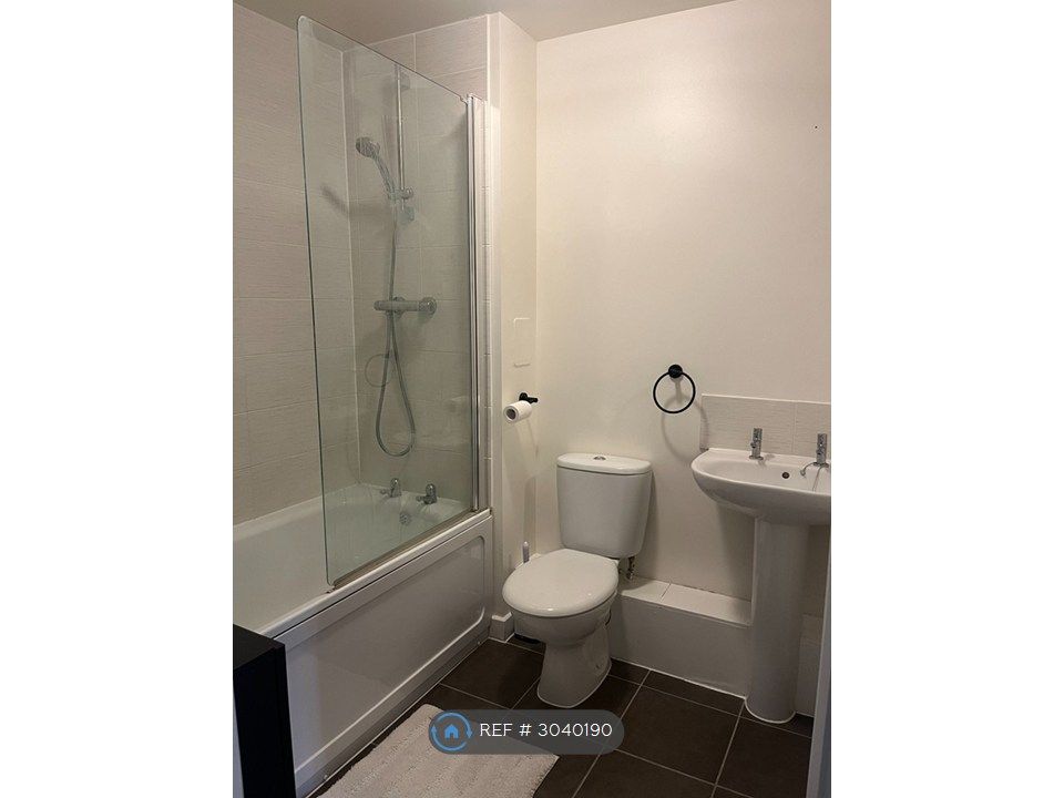 Property photo 3 of 5 Bathroom