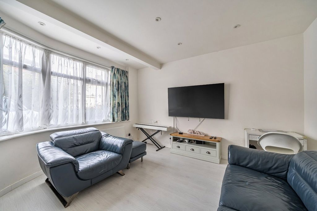 Property photo 3 of 16 Picture No. 03