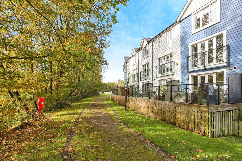 Property photo 1 of 17 Picture No. 02