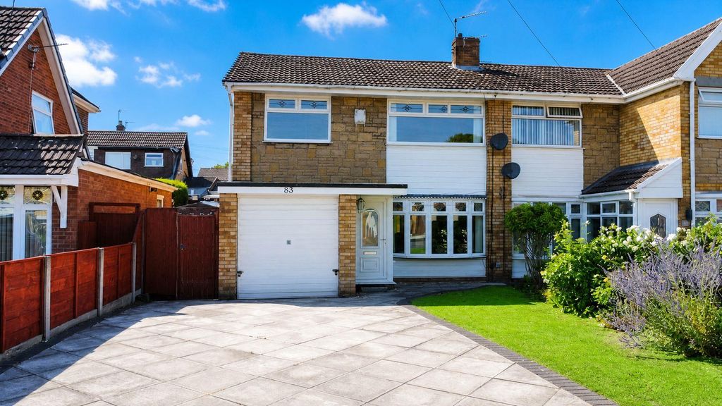 Property photo 1 of 23 Stirling Crescent For Sale