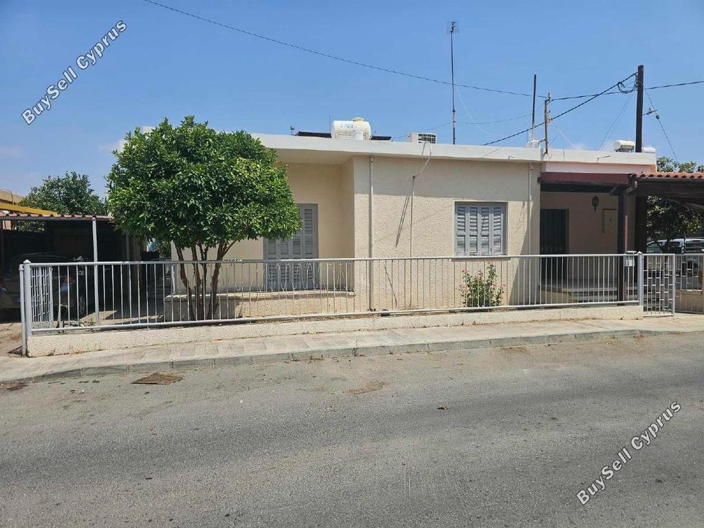Property photo 1 of 9